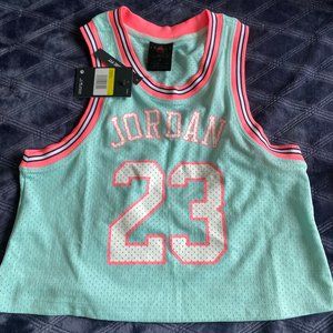 NWT Women's Jordan White Essentials Jersey | S